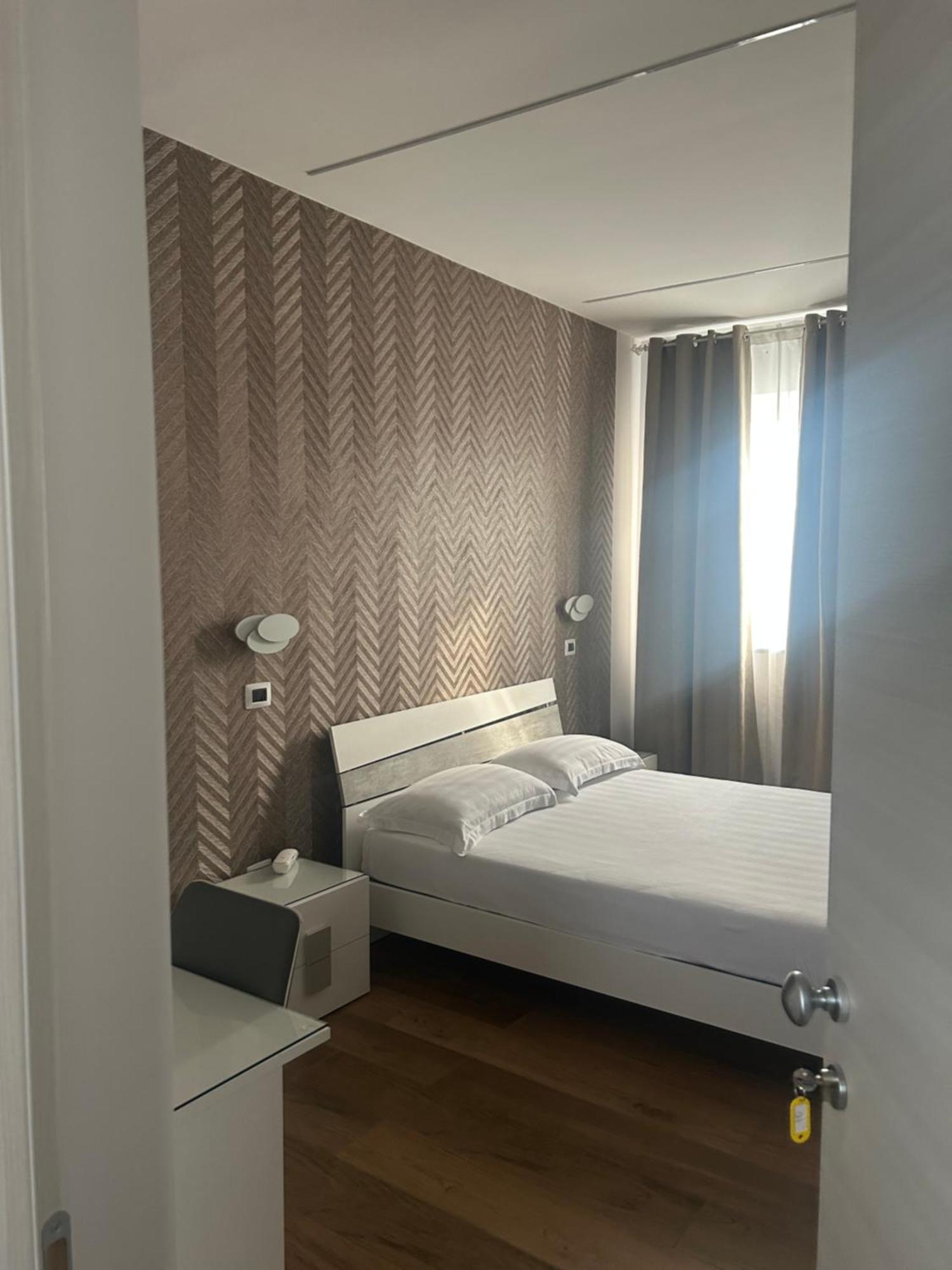Hotel Villa Ruggiero Brusciano Extérieur photo
